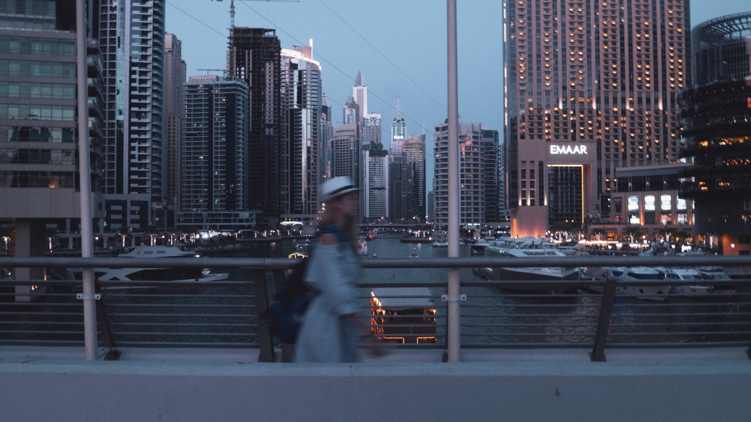 What is a Good Enough Salary to Live Comfortably in Dubai for a Single Person? What is a Good Enough Salary to Live Comfortably in Dubai for a Single Person?