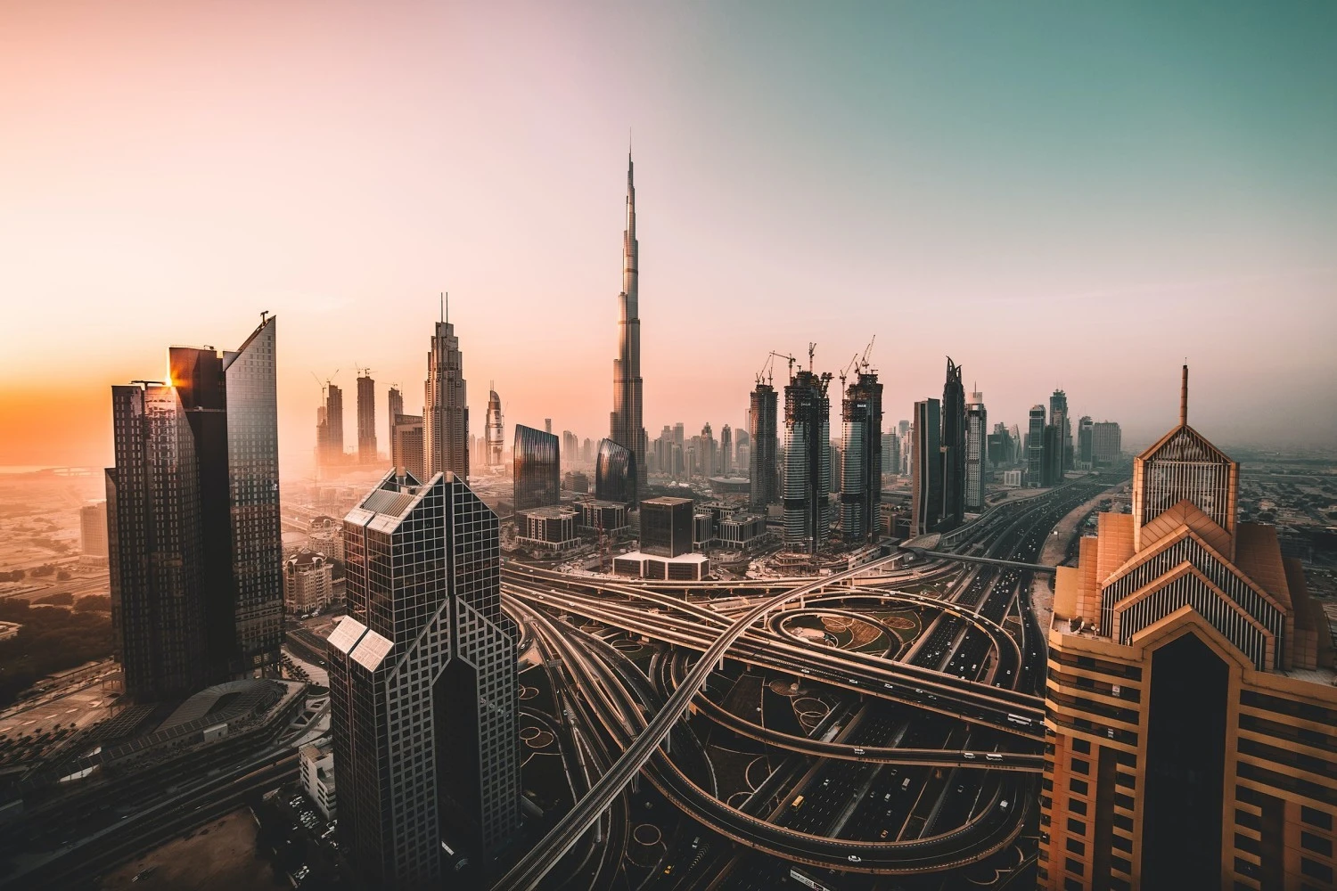 Best Banks in Dubai for Expats - Updated List for 2023