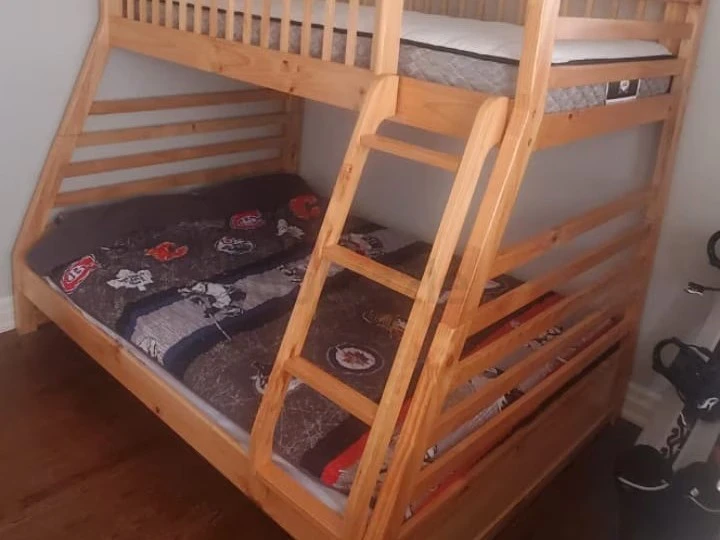 Bunk bed